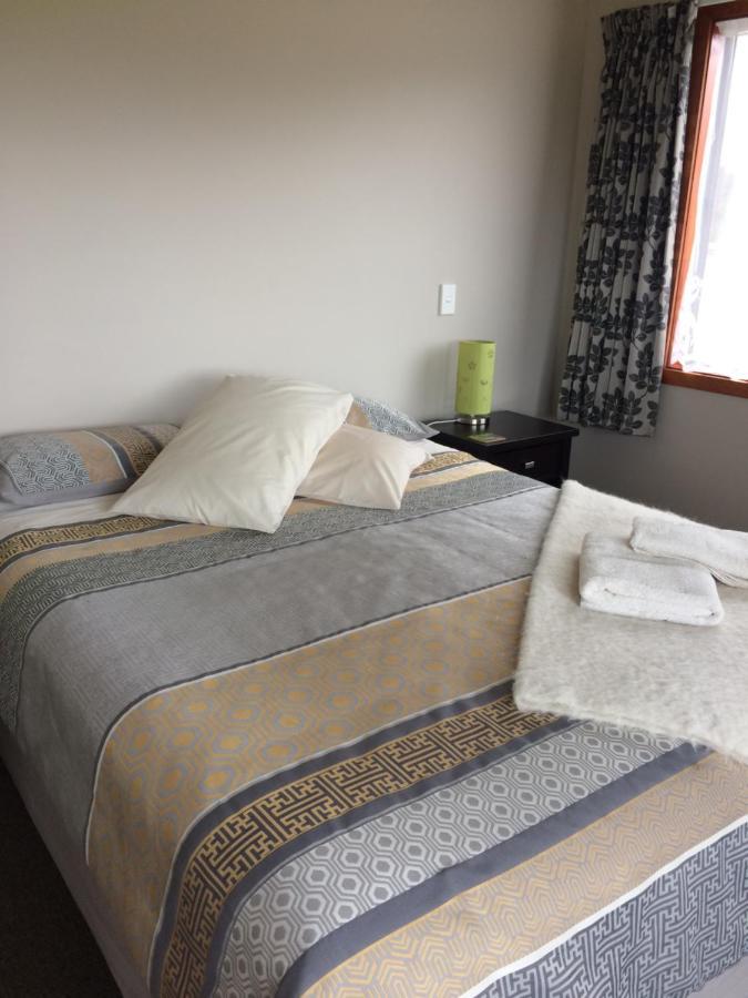Acheron Cottages Manapouri Buitenkant foto