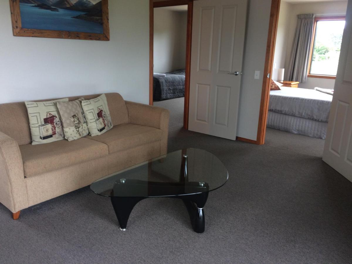 Acheron Cottages Manapouri Buitenkant foto