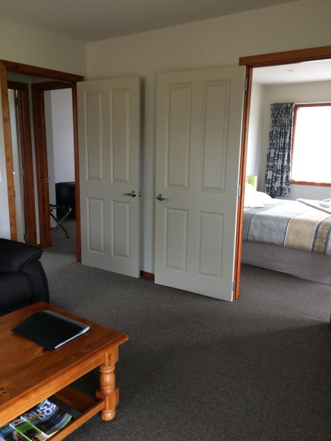Acheron Cottages Manapouri Buitenkant foto
