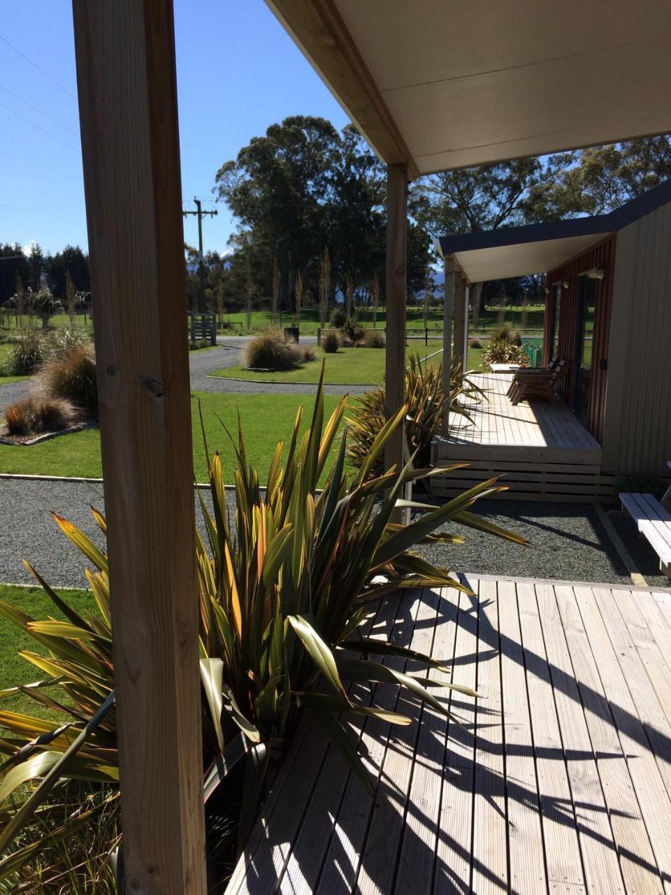 Acheron Cottages Manapouri Buitenkant foto